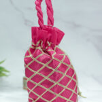 Gota checks Gift Potli