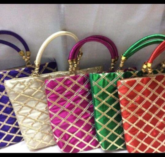 Gota check bag