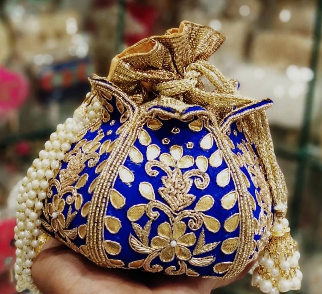 Buy Antique Golden Designer Potli Bag Online at Best Price | Cbazaar