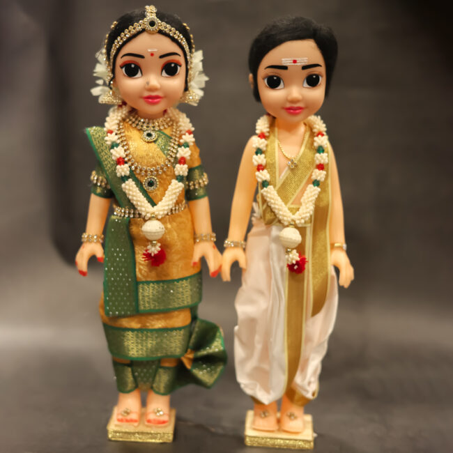 Iyer Style Wedding Couple Dolls with base - Image 2