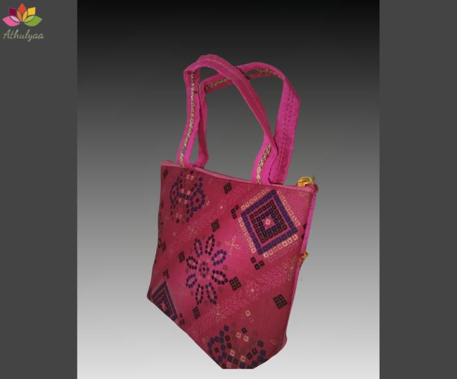 Karen Kay Buckley's Perfect Thread Bag | Karen Kay Buckley #KKBPTB | Fat  Quarter Shop