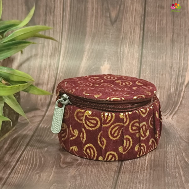 Brocade Leaf Bangle Box - Image 5