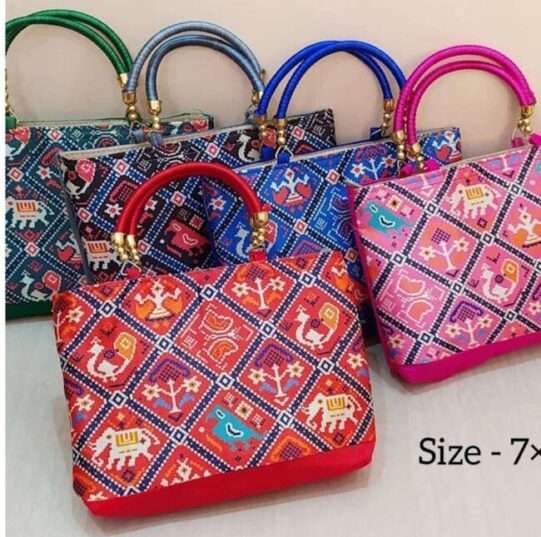 Griiham Gift Pink Purse Set of 4 purses 10071N