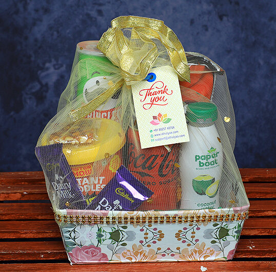 Mothers Day Gifts-Jumbo Wooden Basket Hamper of 40 Goodies – Ghasitaram  Gifts