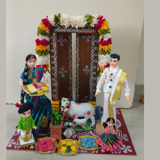 Grahapravesam Dolls set with children