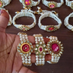 Mehendi return gifts