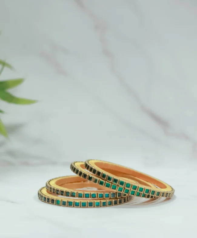 Silk thread Kundan Bangle pair - Image 2