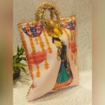 Puberty special bag with bangle handle