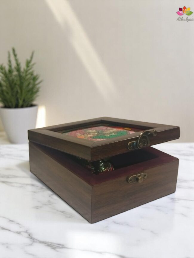 Tanjore style reverse glass paint jewel box - Image 3