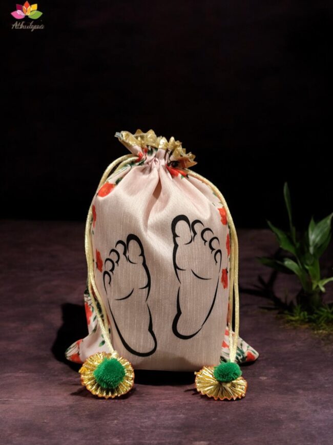 Baby shower Cute feet Potli - Image 1