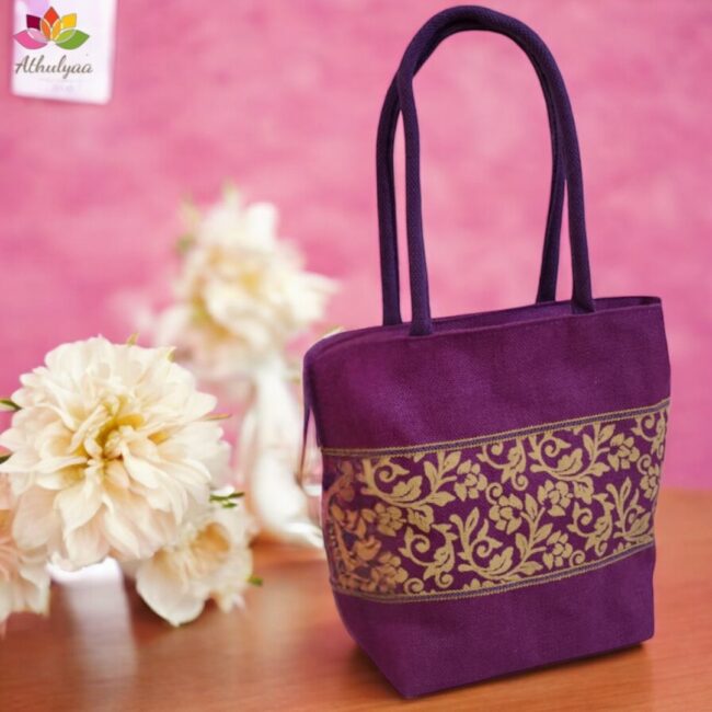 Jute bag with gold foil print